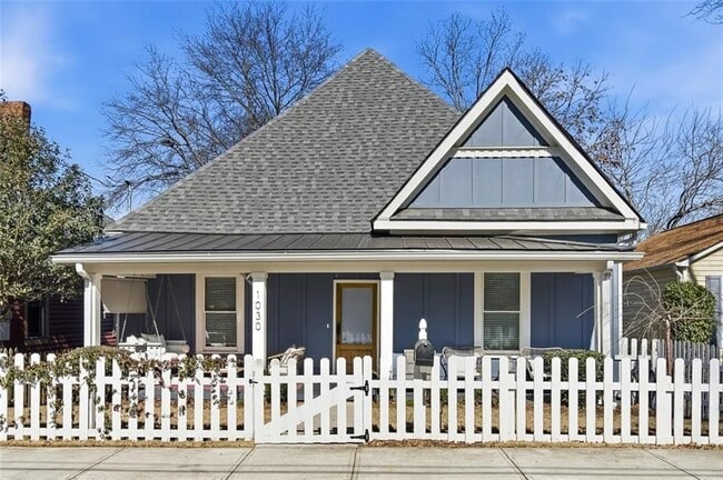 Building Photo - 1030 Kirkwood Ave SE