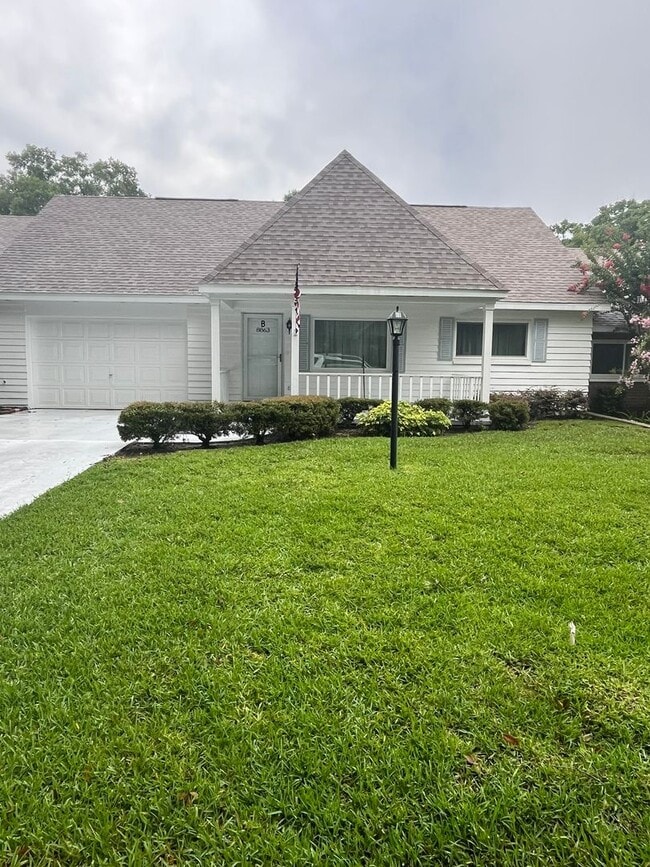 Photo - 2/2/1 in On Top of The World