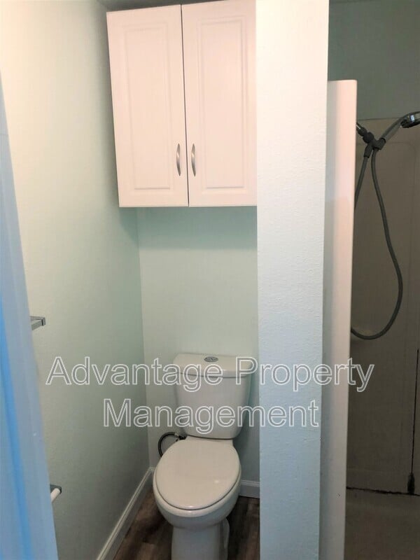 Photo - 289 N Main St