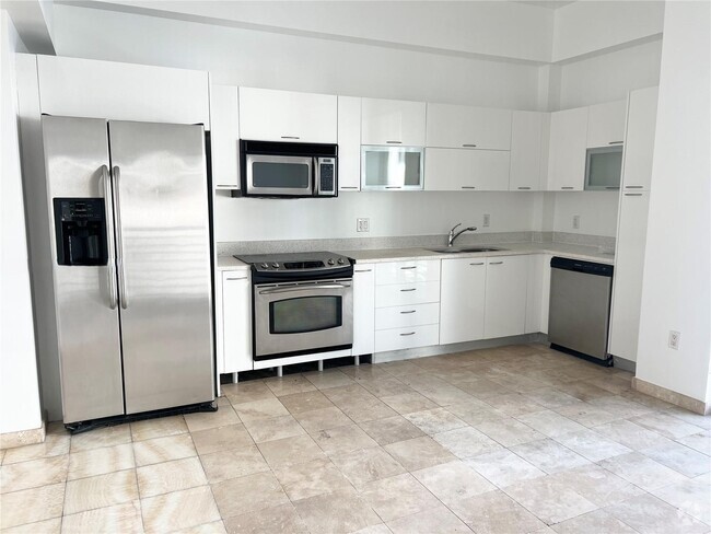 Building Photo - 133 NE 2nd Ave Unit 710 Rental