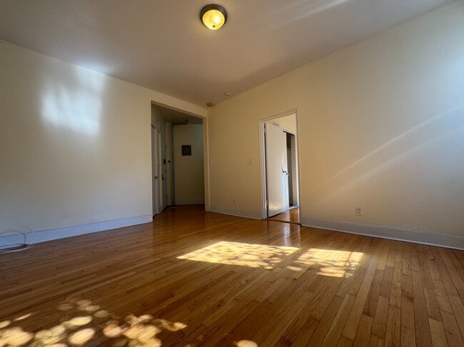 Photo - 884 Riverside Dr Unit 1H