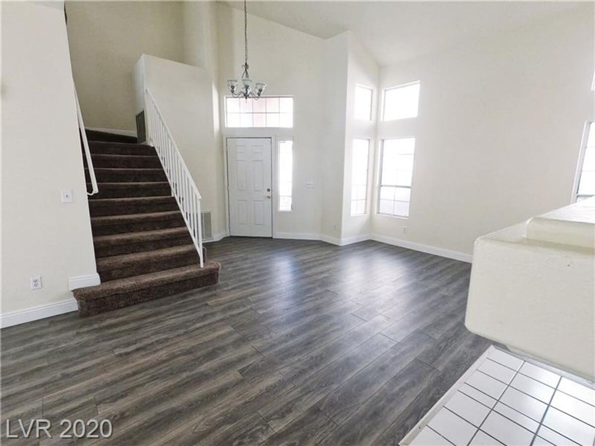 Photo - 4 Bedroom!  Buffalo & Smoke Ranch Area!