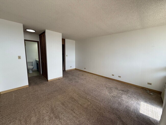 Photo - 500 University Ave Unit 930