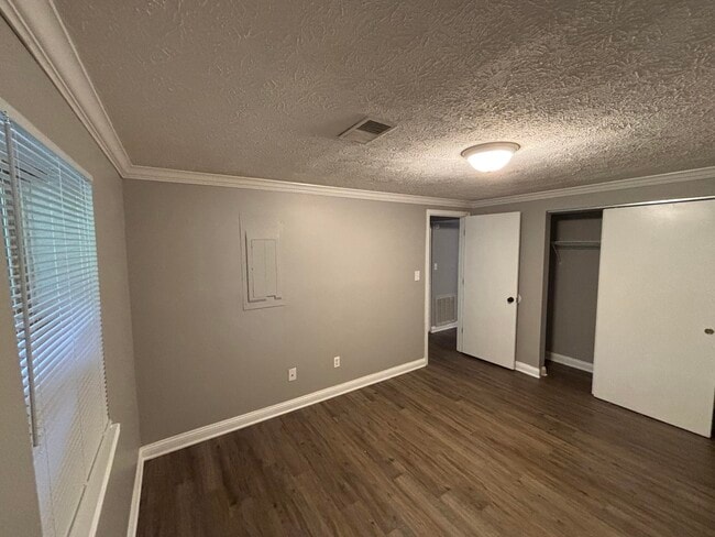 Photo - 575 El Paseo Pl