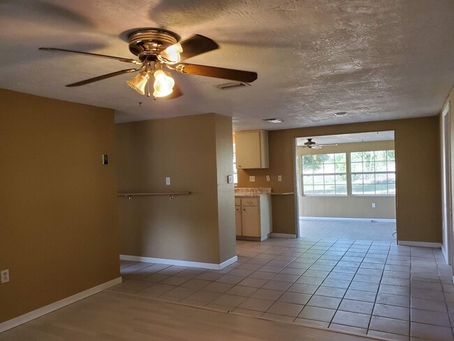 Photo - Nice 2/1 Home in Beverly Hills