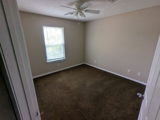 Photo - 601 18th St Unidad C