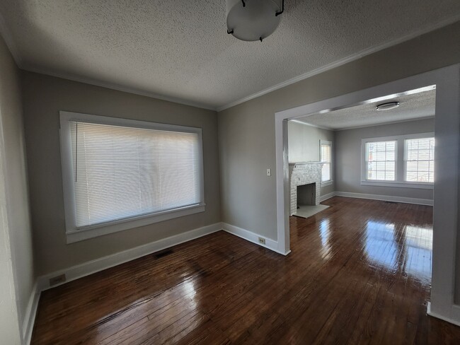 Photo - 109 Courtland St