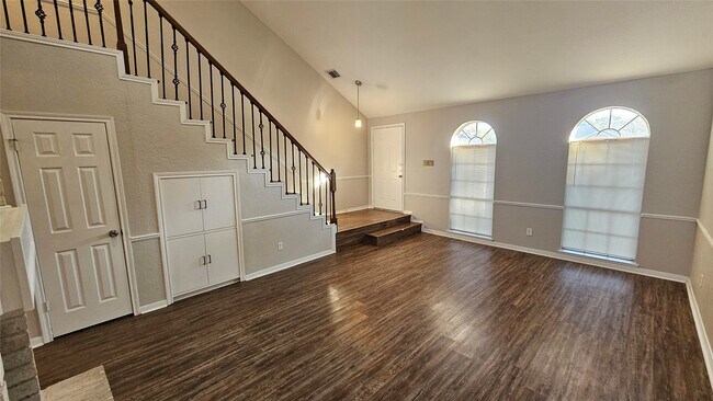 Photo - 19522 Lake Hollow Ln