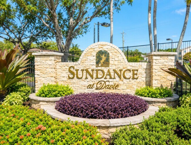 Photo - 2986 S University Dr Unidad 8203