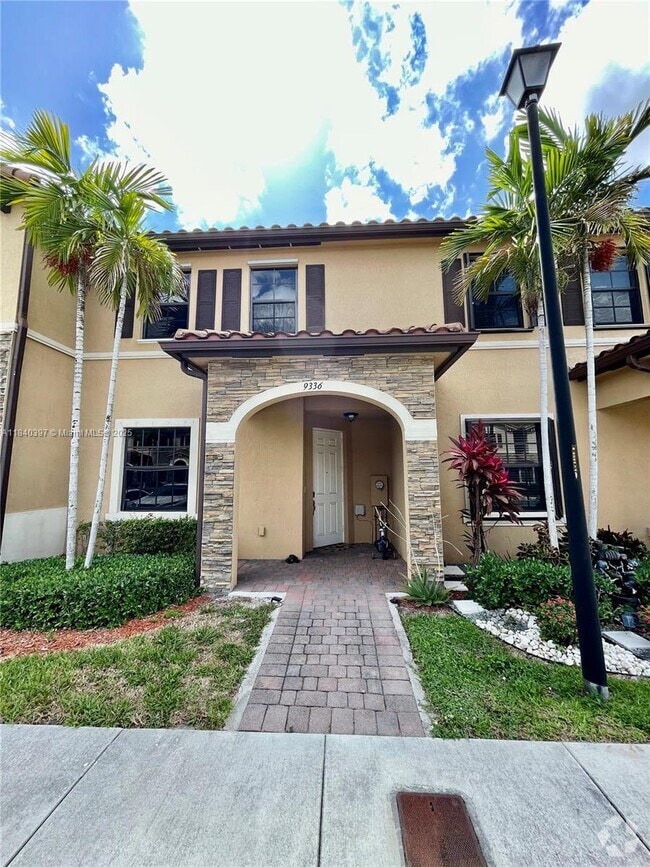Building Photo - 9336 W 33rd Ave Rental
