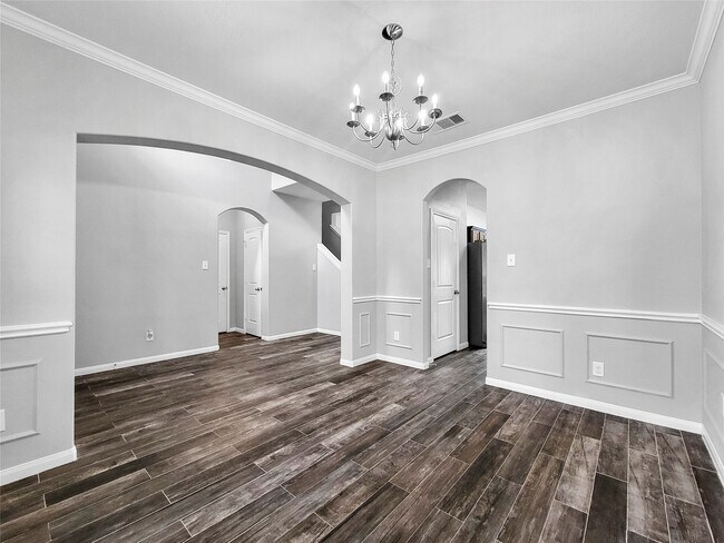 Photo - 2022 Midlane Drive