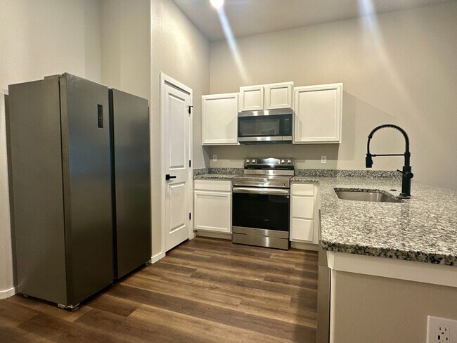 Photo - 2126 N Jayton Ave Unidad A