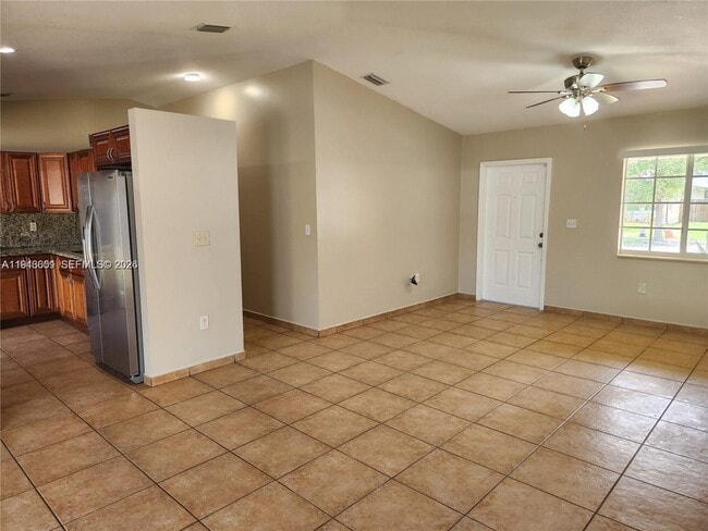 Photo - 18303 SW 139th Pl