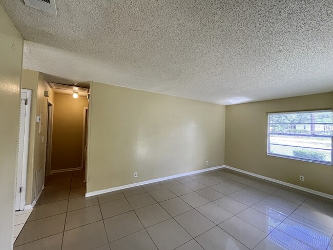 7500 Necia Dr S Unidad 7500 Necia Drive S.