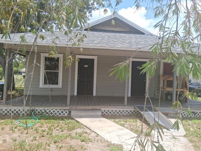 Building Photo - 711 Virginia Ave