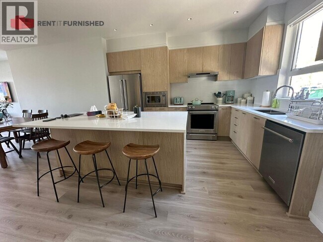 41215 Highline Pl