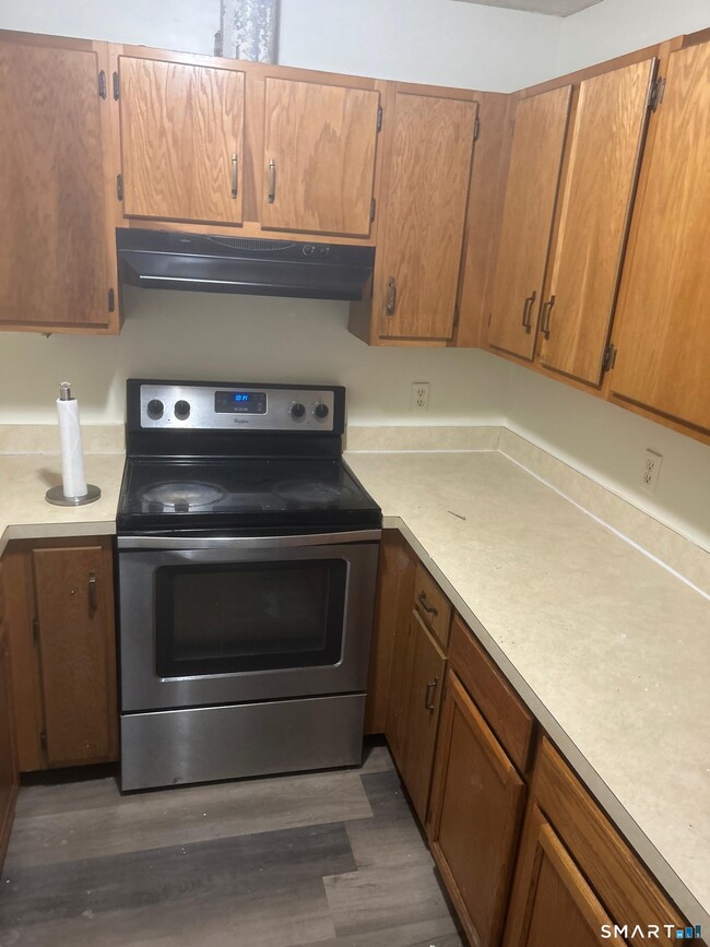 Building Photo - 30 Stevens St Unit 105