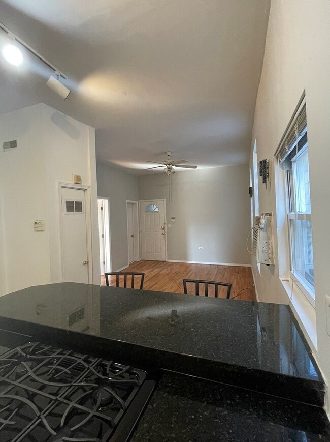 Photo - 2321 W Belmont Ave Apartments Unit 1R