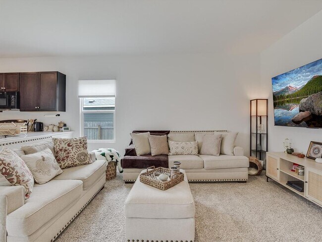 Photo - 2712 Louris Ln