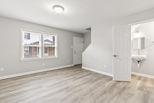 Photo - 407 Park Ave