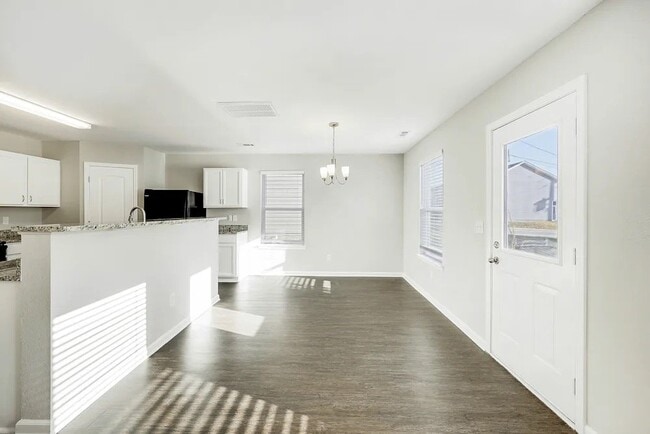 Photo - 7381 Mockingbird Trail