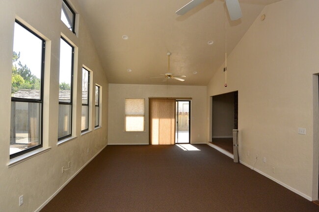 Photo - Green Acres Neighborhood