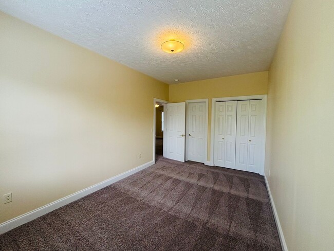 Building Photo - 230 Willow Oak Dr NW