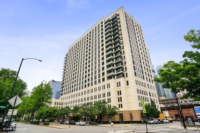 Building Photo - 1255 S State St Unit 1604