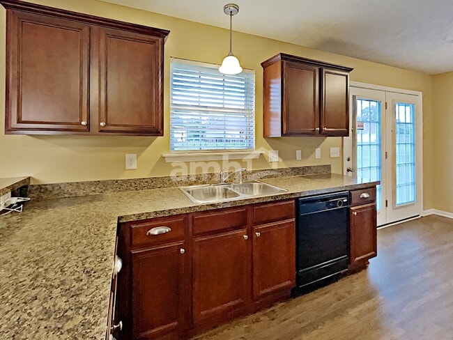 Photo - 4328 Pender Ct