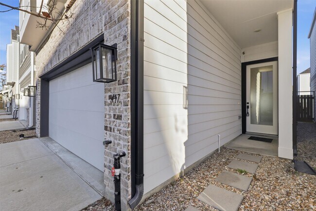 Photo - 417 Stonework Sage Ln