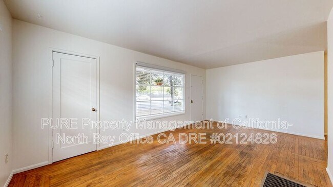 Photo - 210 Ridgway Ave