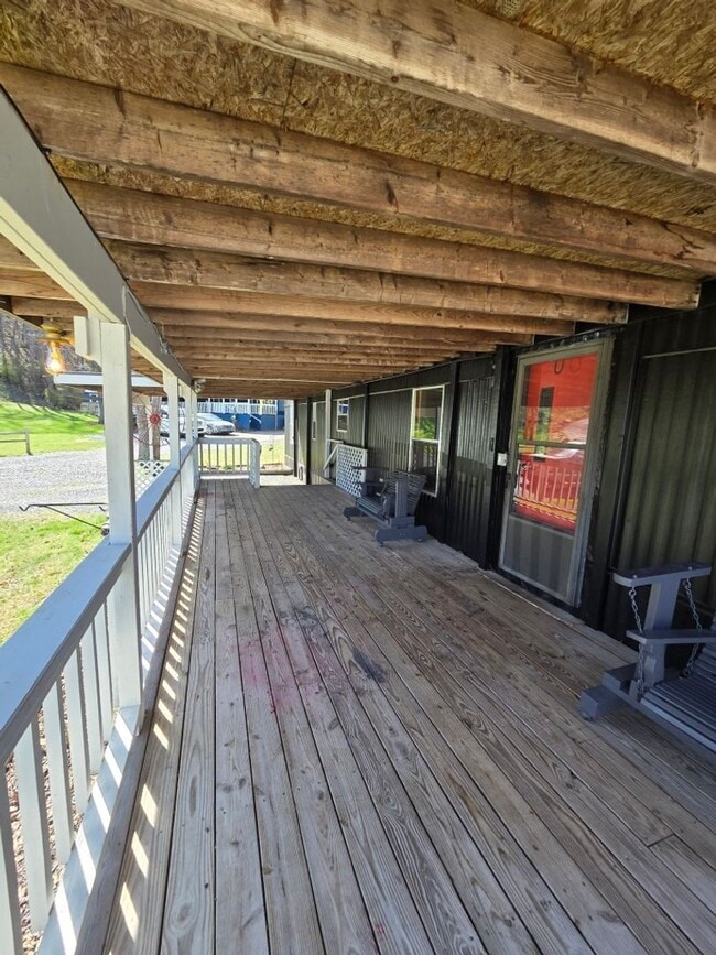 Photo - $1,500 - 2 Bedroom / 1 Bath Creekfront Park Model in Tatham Mountain Park