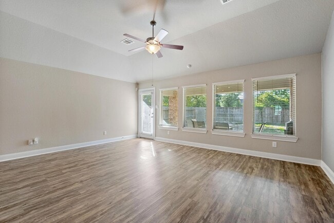 Photo - 18716 Laurel Hills Dr