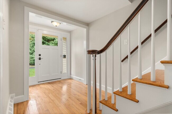 Photo - 92 Abbot St