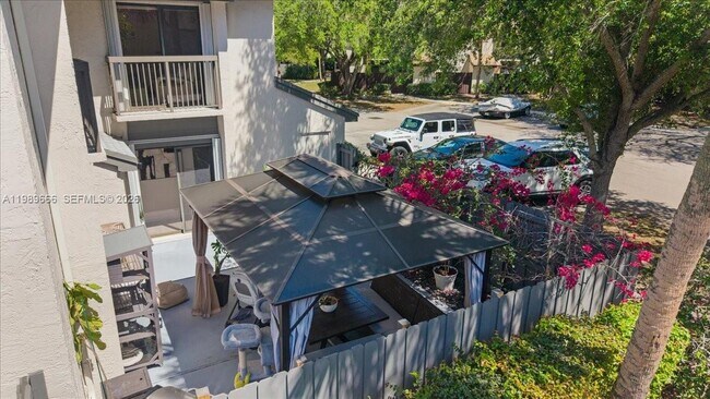 Photo - 3627 Cocoplum Cir