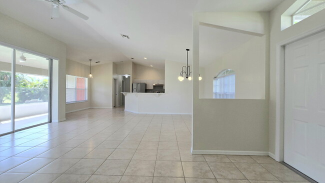 Photo - 342 NE 17th St