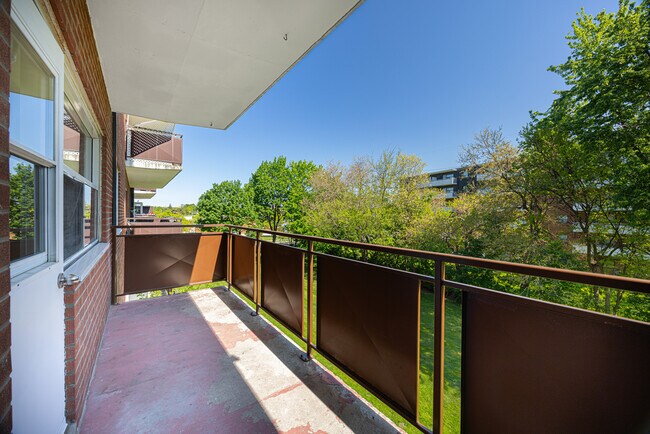 Photo - Ponytrail Terrace