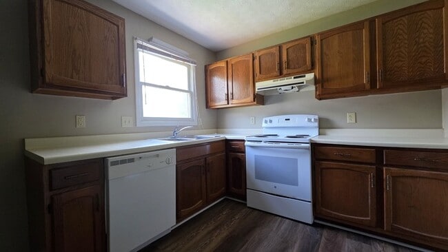 Photo - Townhouse in Mayflower Apartments