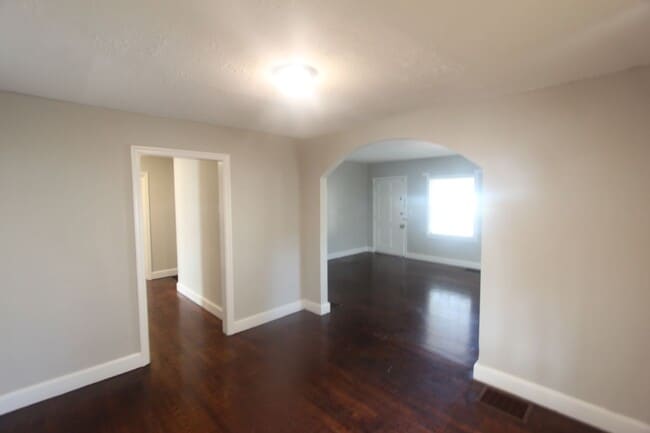 Photo - New On The Market with Fresh Updates!! Bet...