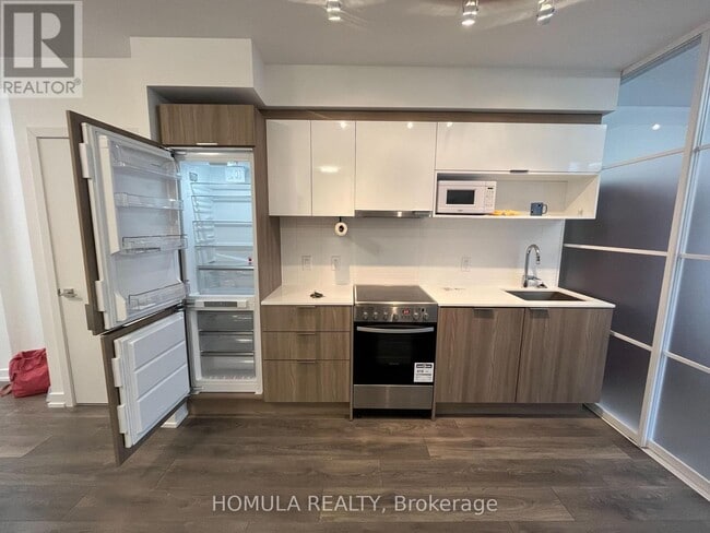 Photo - 159 Wellesley St E Unité 303