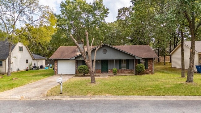 Building Photo - 19 Oak Forest Dr Rental