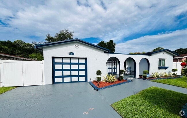 Building Photo - 831 SW 49th Terrace Rental