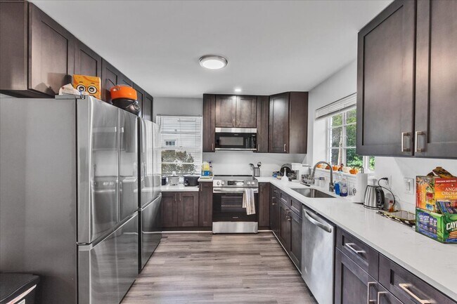 Photo - 4710 Harvard Rd