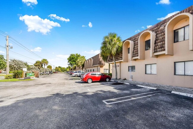 Photo - 10936 Royal Palm Blvd Condo Unit 10936