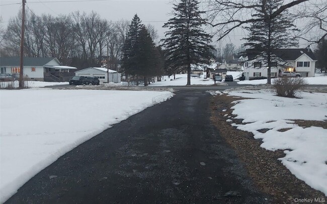 Photo - 202 Ridgebury Rd