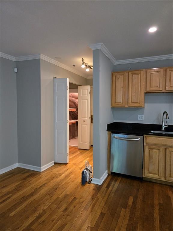 317 8th St NE Unit 3