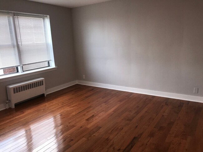 Photo - 1104 Palisade Ave Unit 4L
