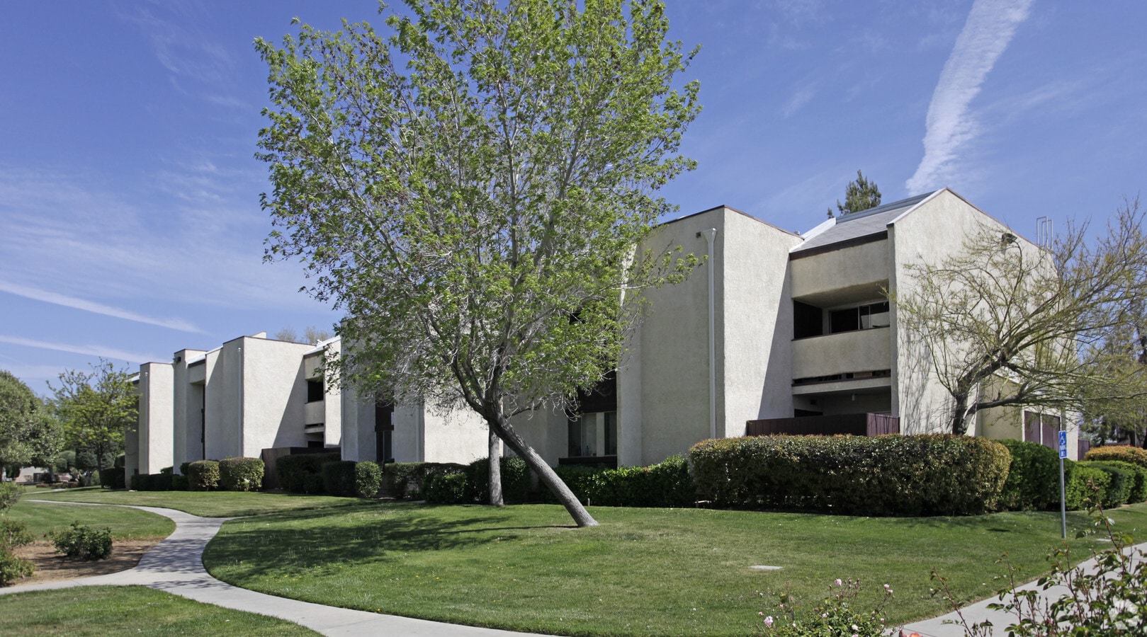 Palmdale Desert Club Apartments - Palmdale Desert Club Apartments