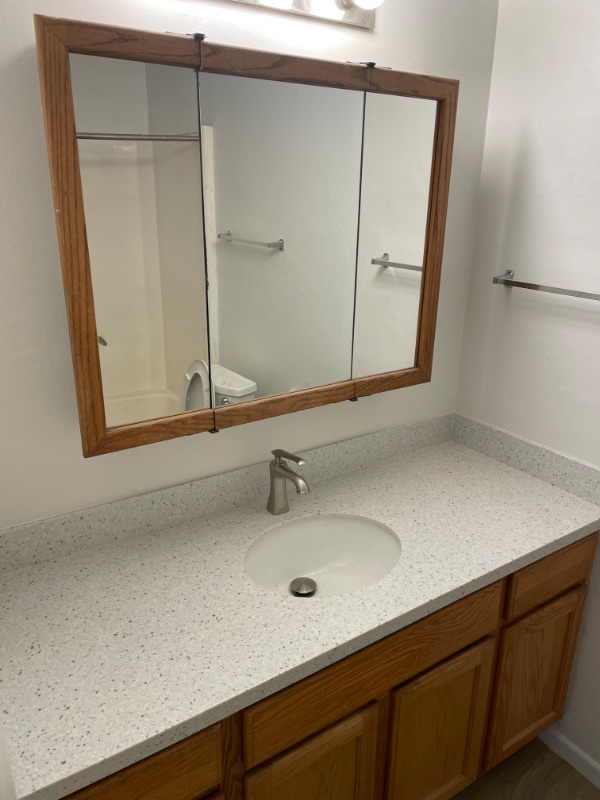 Photo - 2088 NW Hickory Ln