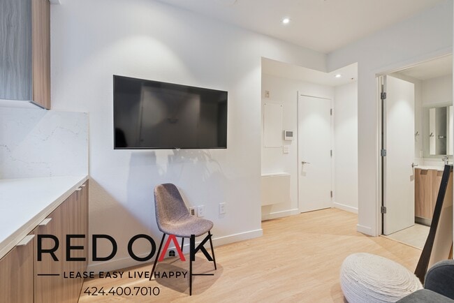 Photo - 11649 Mayfield Ave Unit 2B